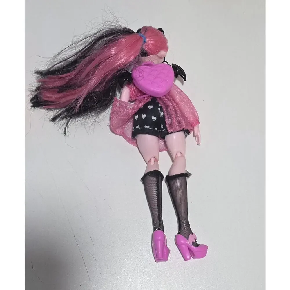 Monster High Draculaura G3 Core Monster Ball Doll 2022 Mattel Vampire Goth